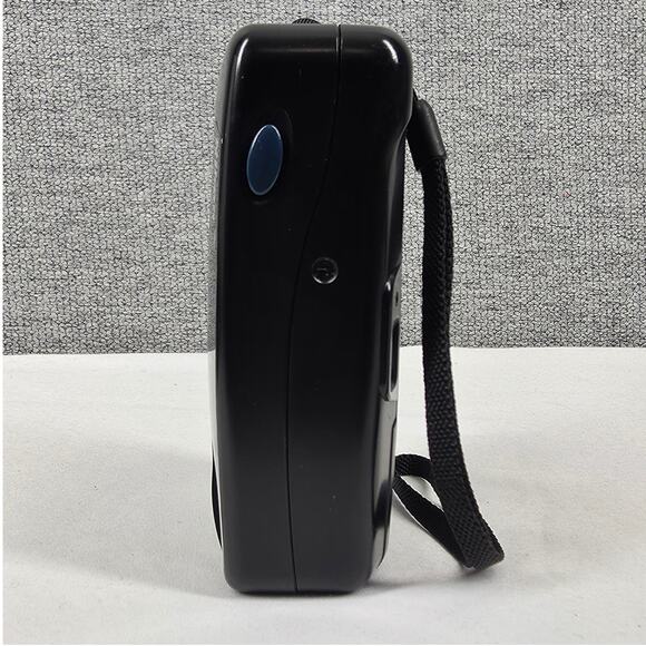 NIKON FUN TOUCH 4 35MM POINT & SHOOT CAMERA – FIXED 29MM F/4.5 LENS, AUTOFOCUS - Picture 6 of 10